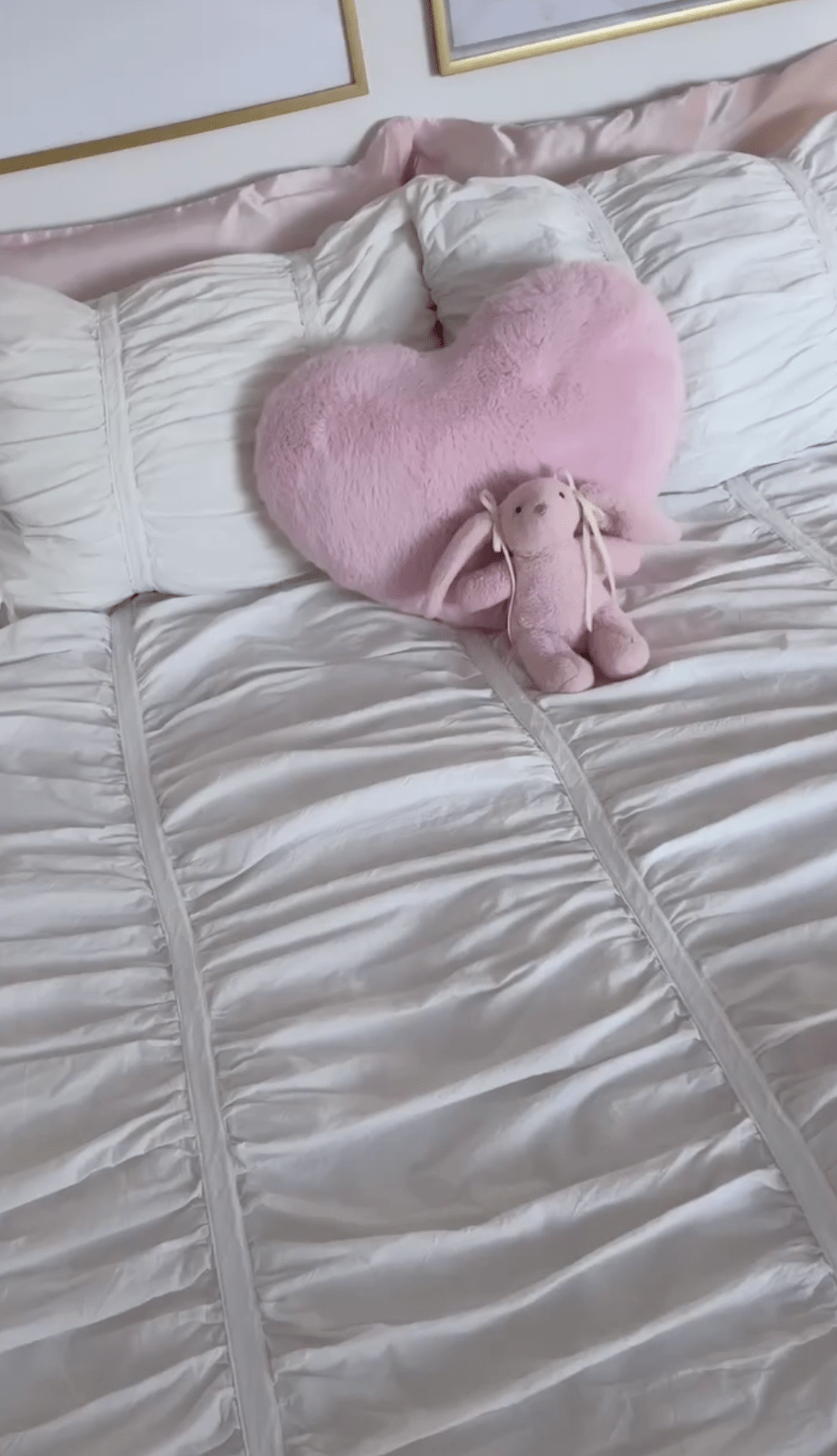 Coquette Ruffle Ribbon Ties Duvet Cover / Pink
