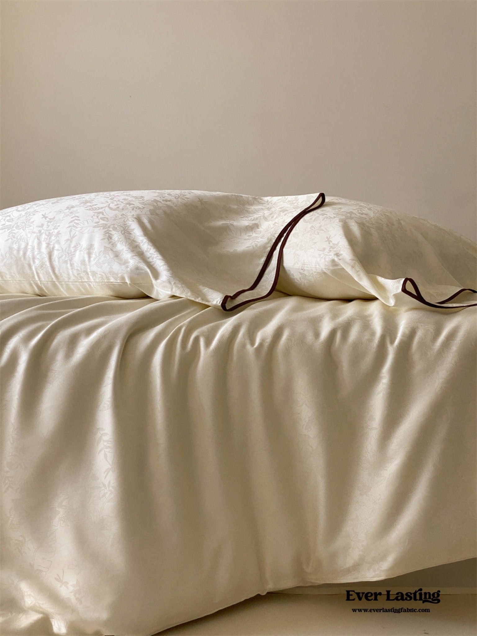 Grace Silky Floral Luxury Bedding Set / Pink