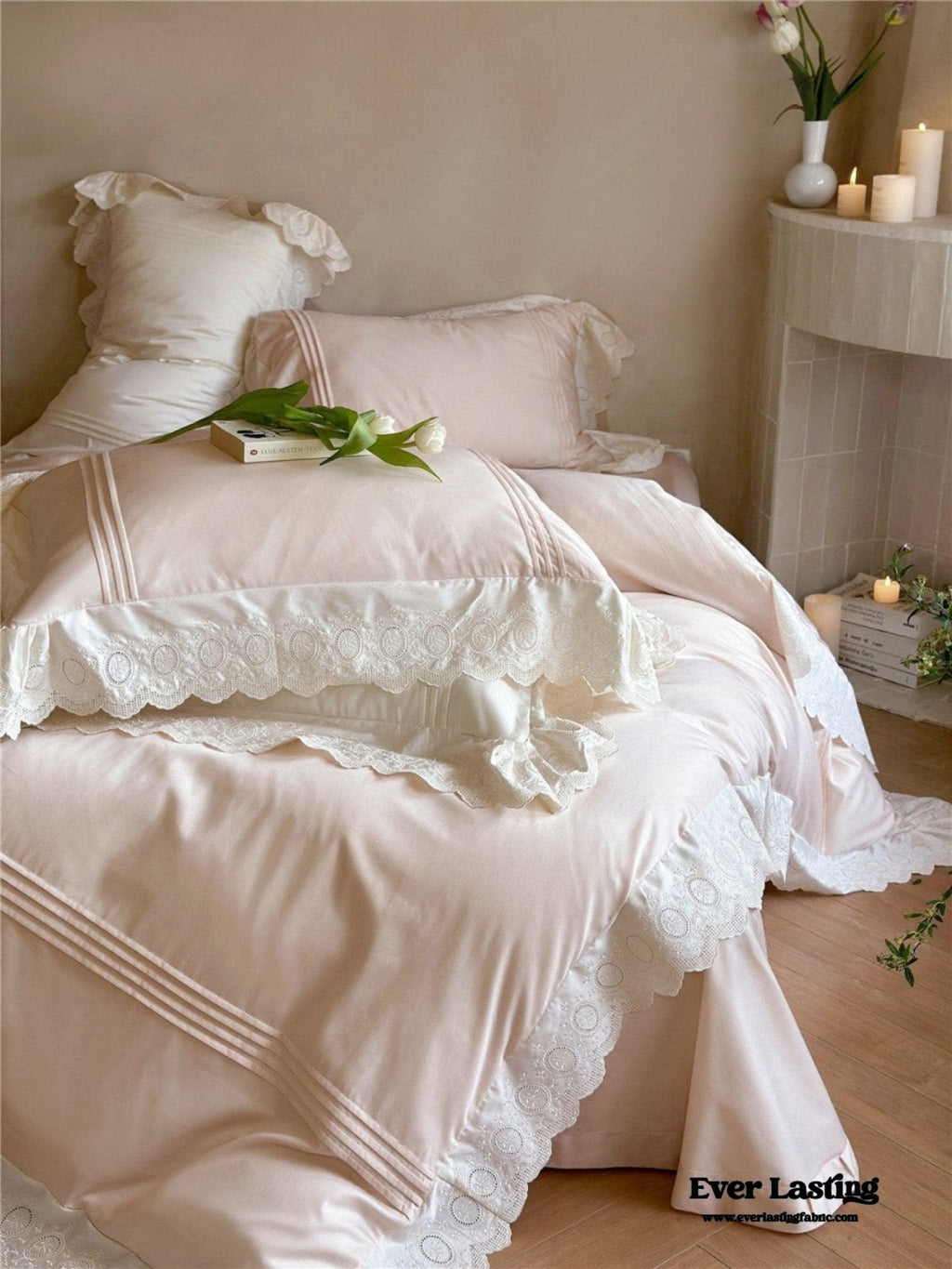 Isabelle Silky Cottage Ruffled Bedding Set / Pink