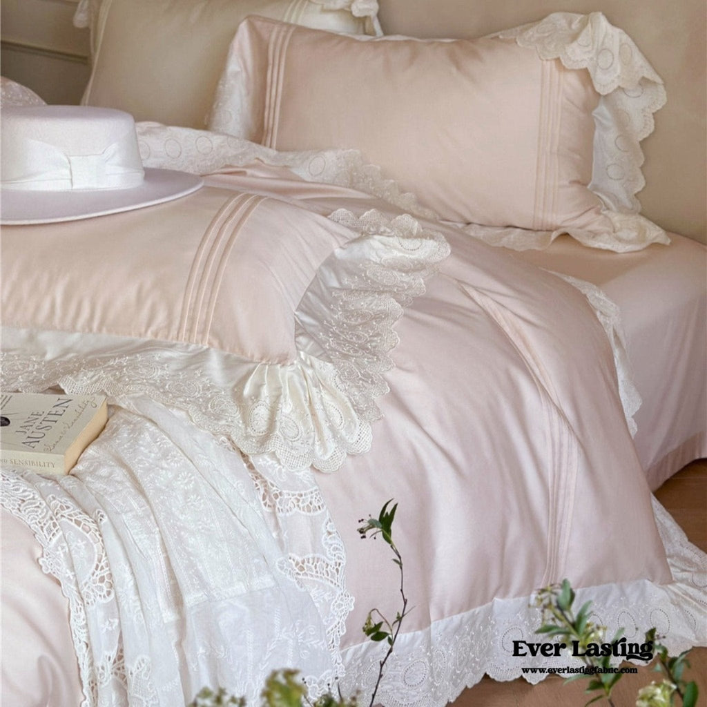 Isabelle Silky Cottage Ruffled Bedding Set / Pink