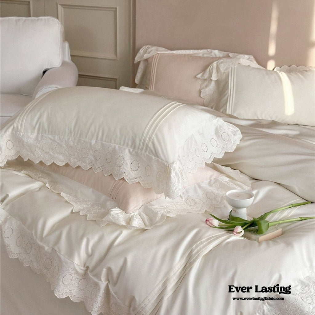 Isabelle Silky Cottage Ruffled Bedding Set / Pink