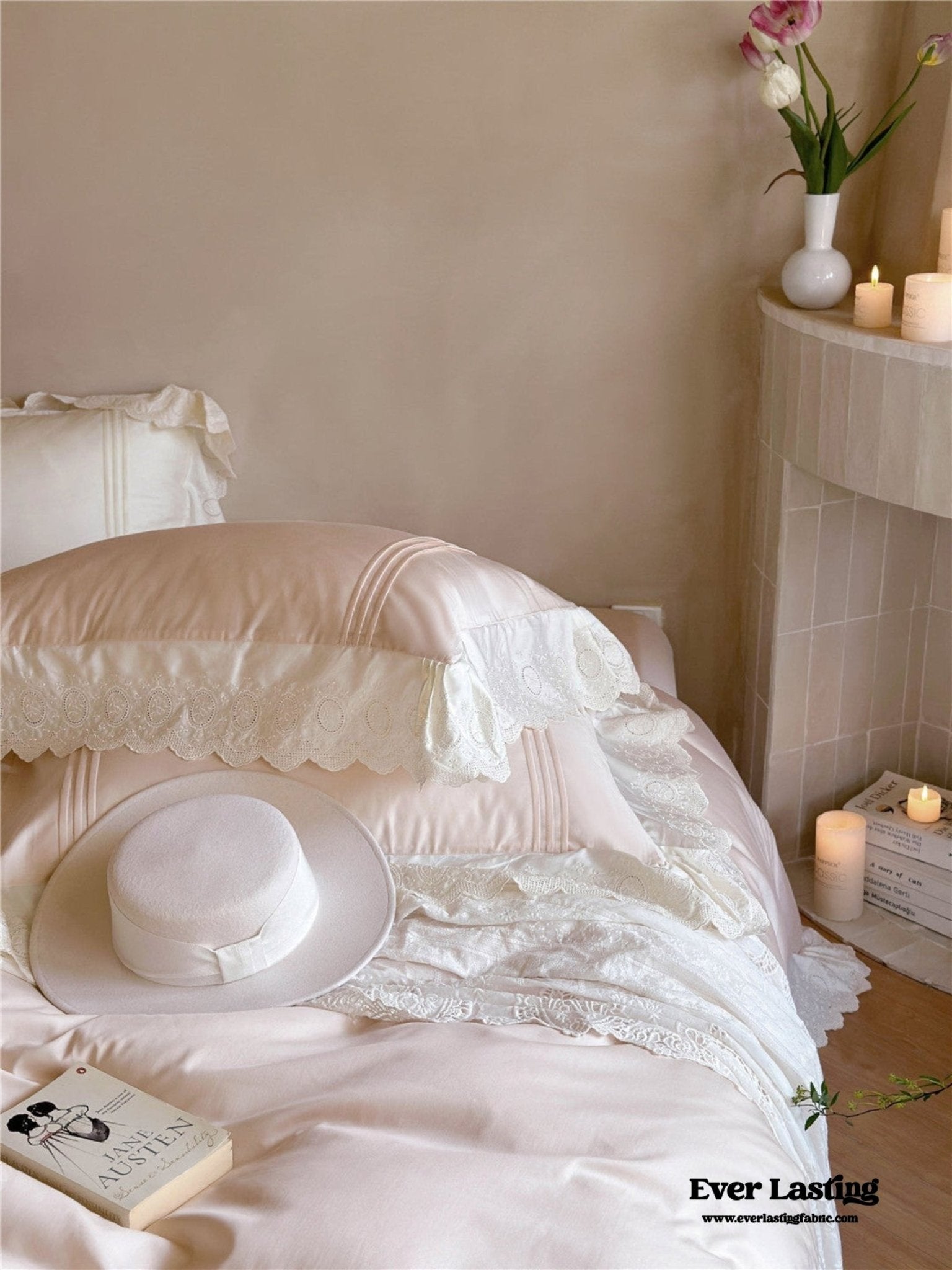 Isabelle Silky Cottage Ruffled Bedding Set / Pink